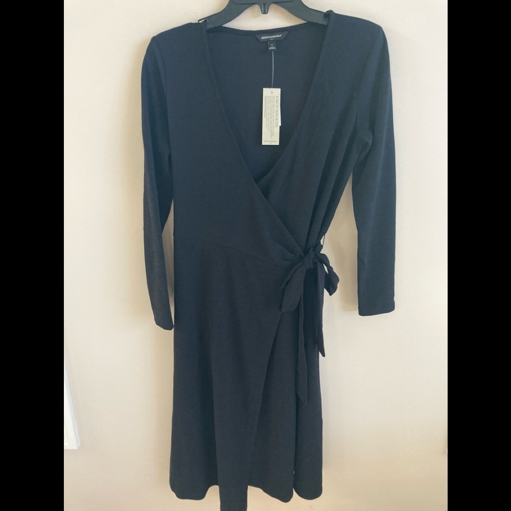 BNWT Banana Republic Black Wrap Dress